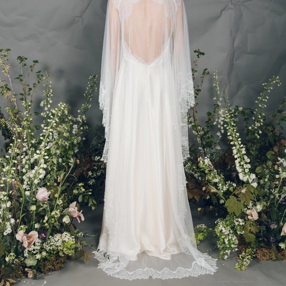 Cathedral-length, soft-white mantilla veil - Picture 6 of 14